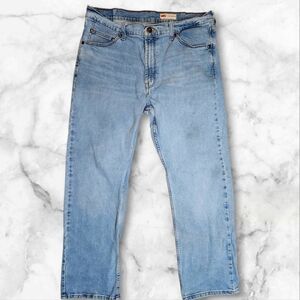 Wrangler Men’s Jeans 36x30 Light Wash Straight Leg Denim Slight Flaw
